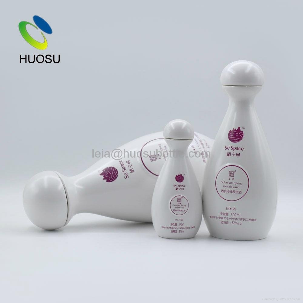 Custom wholesale ceramic porcelain bottle