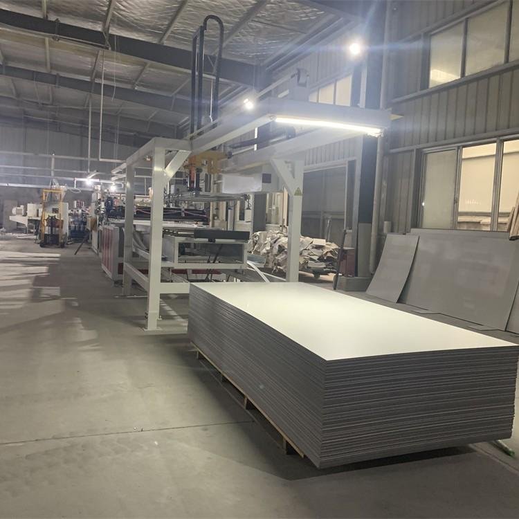 多層共擠木飾面設備 碳晶板生產線 PVC碳晶板生產設備 3