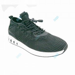 Promotional men's black sports shoes