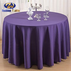 Purple round tablecloths for wedding