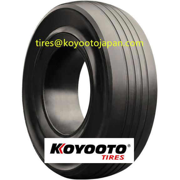 Solid tyre for baggage tow tractor carts