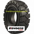 Solid tyre for baggage tow tractor carts 2