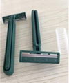 Twin blades disposable razors