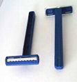 Twin blades disposable razors