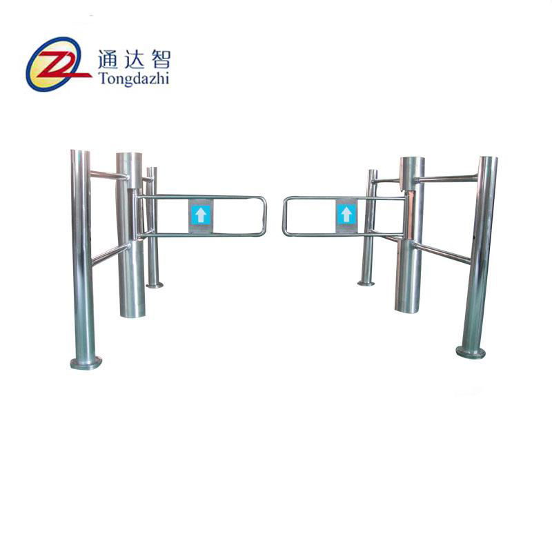 Hot selling 304 stainless steel swing supermarket turnstile door in china