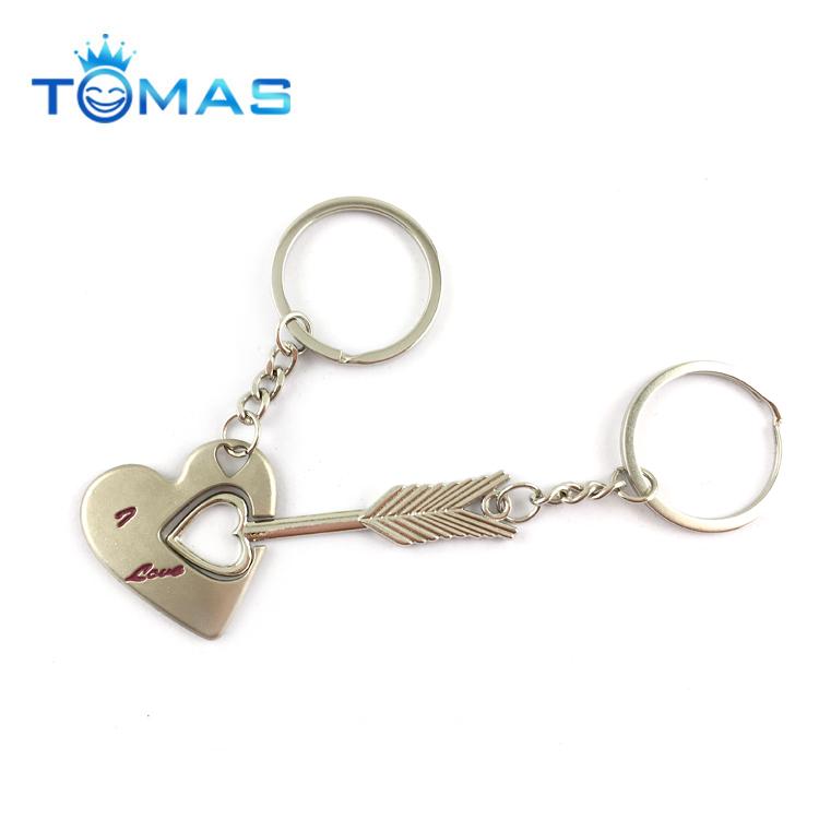 Hot selling heart shaped couple keychain valentine gifts