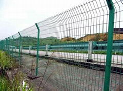 厂家批发安全防护公路护栏网