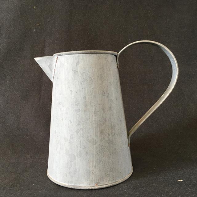 metal watering can 2