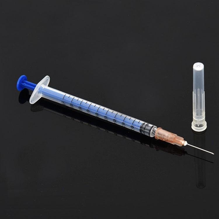 1ml l螺口或直口一次性使用注射器帶針 2