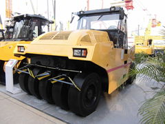 Tire Road Roller SP305