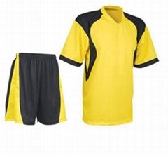 Customized Service new team soccer  jersey with your design