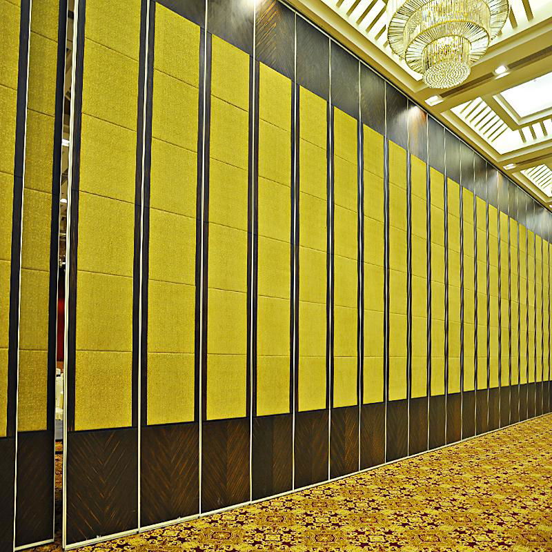 Decorative Soundproof Room Divider Folding Partition Wall 3