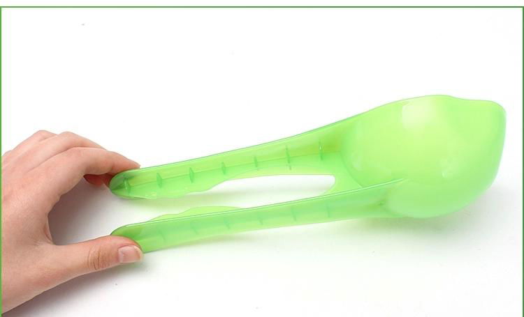 Injection plastic pet food scoop