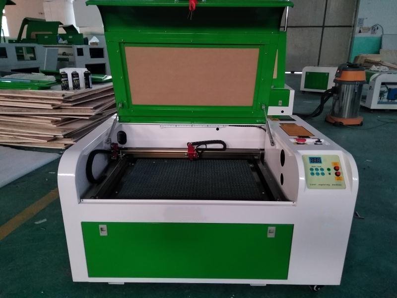 CO2 Laser Carving Machine 5