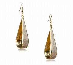 Exaggerated Big Size Gold Plated Alloy Drop Dull Polished Earrings