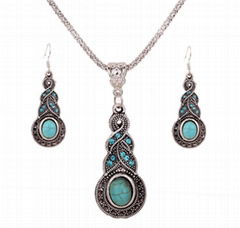 Vintage Anti-Silver Alloy Turquoise Pendant Necklace