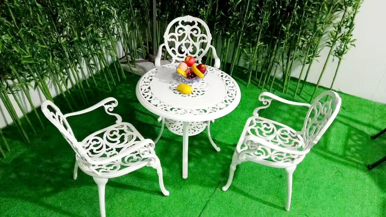 garden table chair