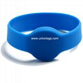 Cheap LF 125KHZ RFID wristband EM4200silicone wristband Brac