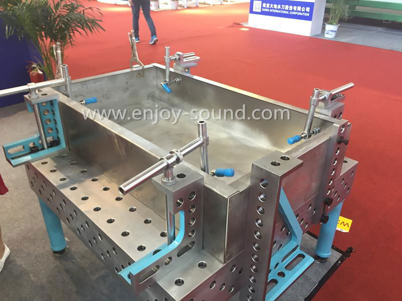 39X78'' China  modular welding table 4