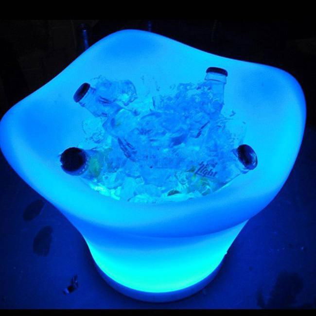 PE plastic color changing custom beer ice bucket with LED light
