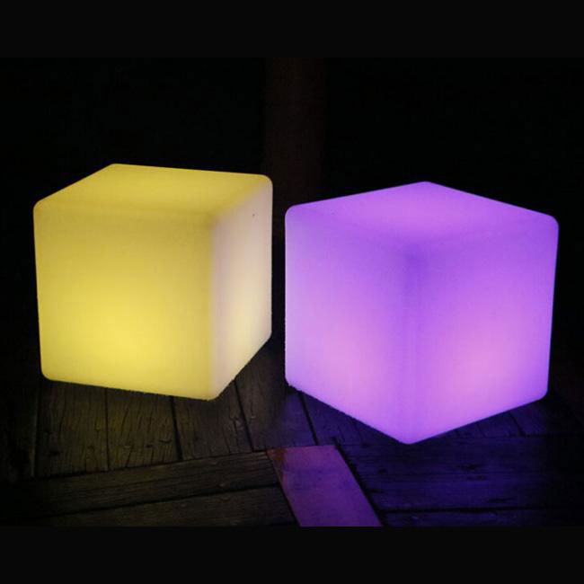 outdoor and indoor hanging plastic LED RGB cube lights 3