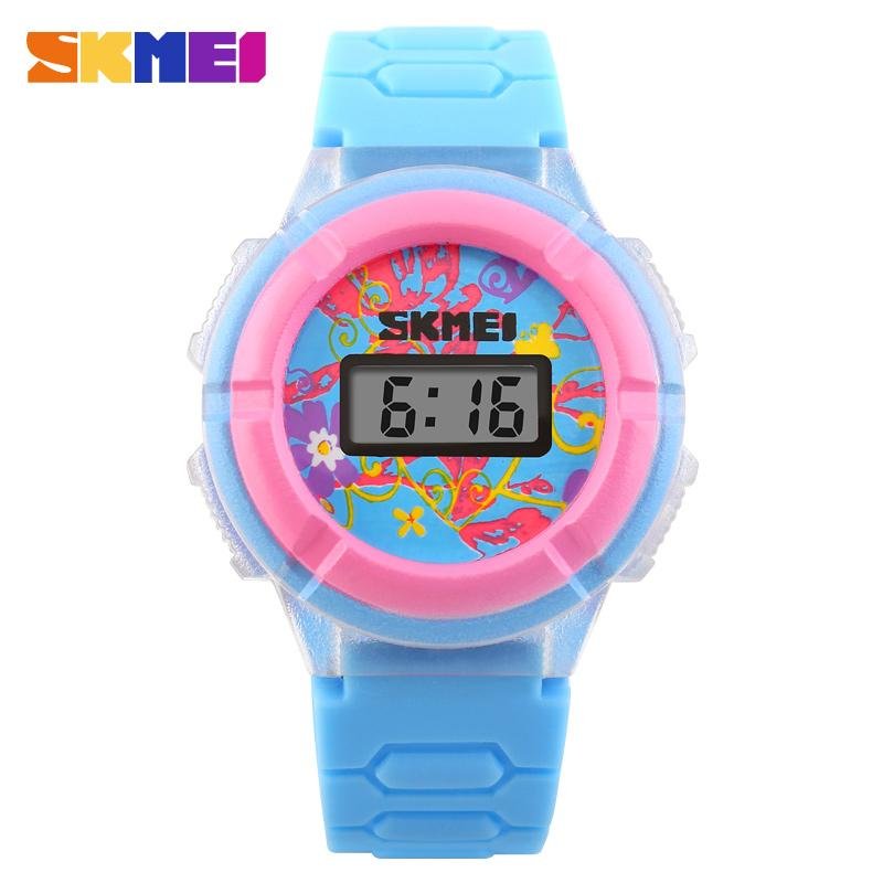 Promotional sports watch multicolor kids watch with rotating light ovely  2
