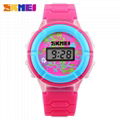 Promotional sports watch multicolor kids watch with rotating light ovely  3