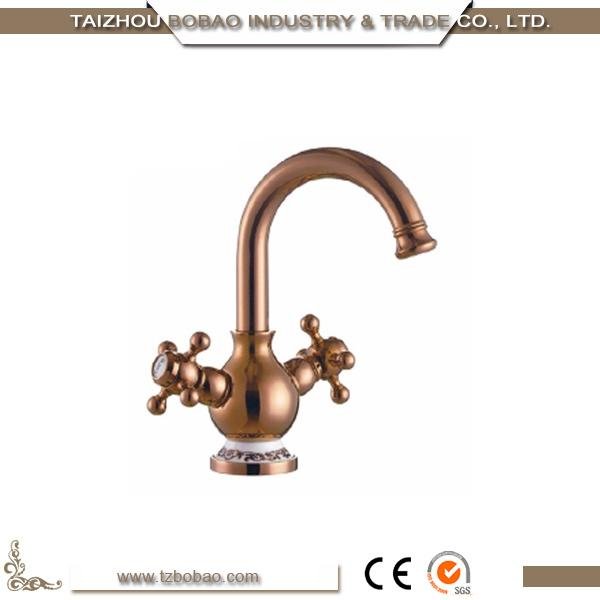 2017 Hot Water Faucet Brass Faucet Pull out Kitchen Thermostatic Home Faucet