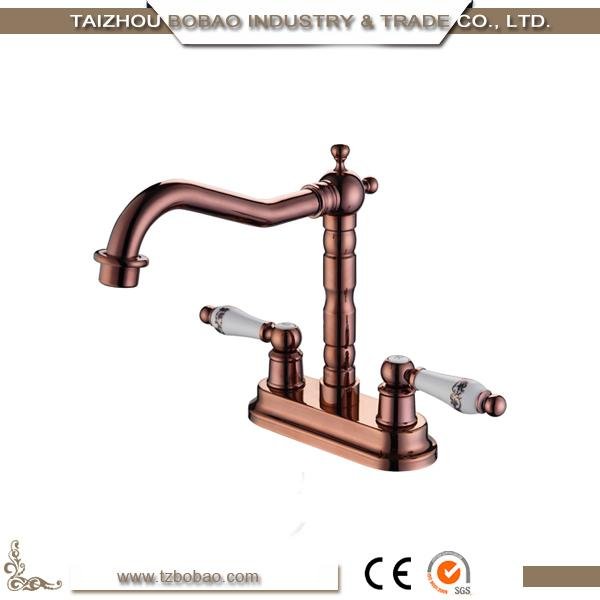 Special Design Bath Tub Brass Mixer Faucet With Soap Holder