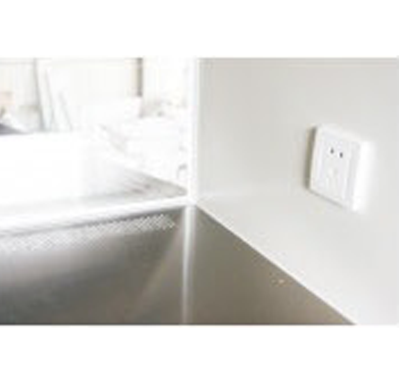 垂直風淨化工作台 4