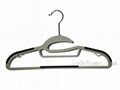 Plastic hangers 15