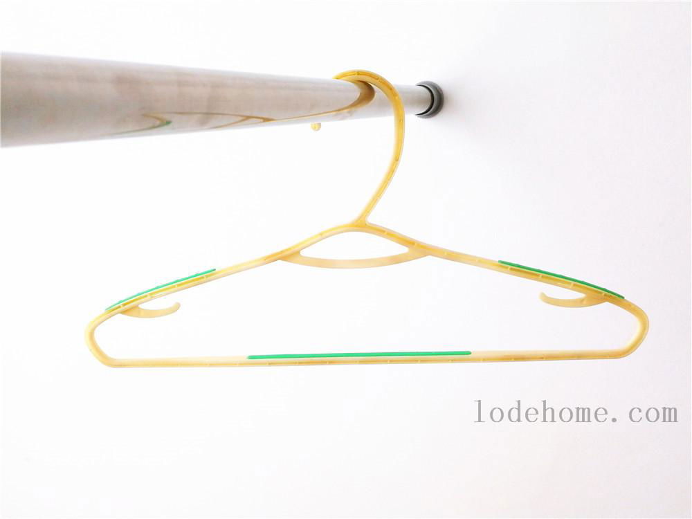 All Plastic hangers 3