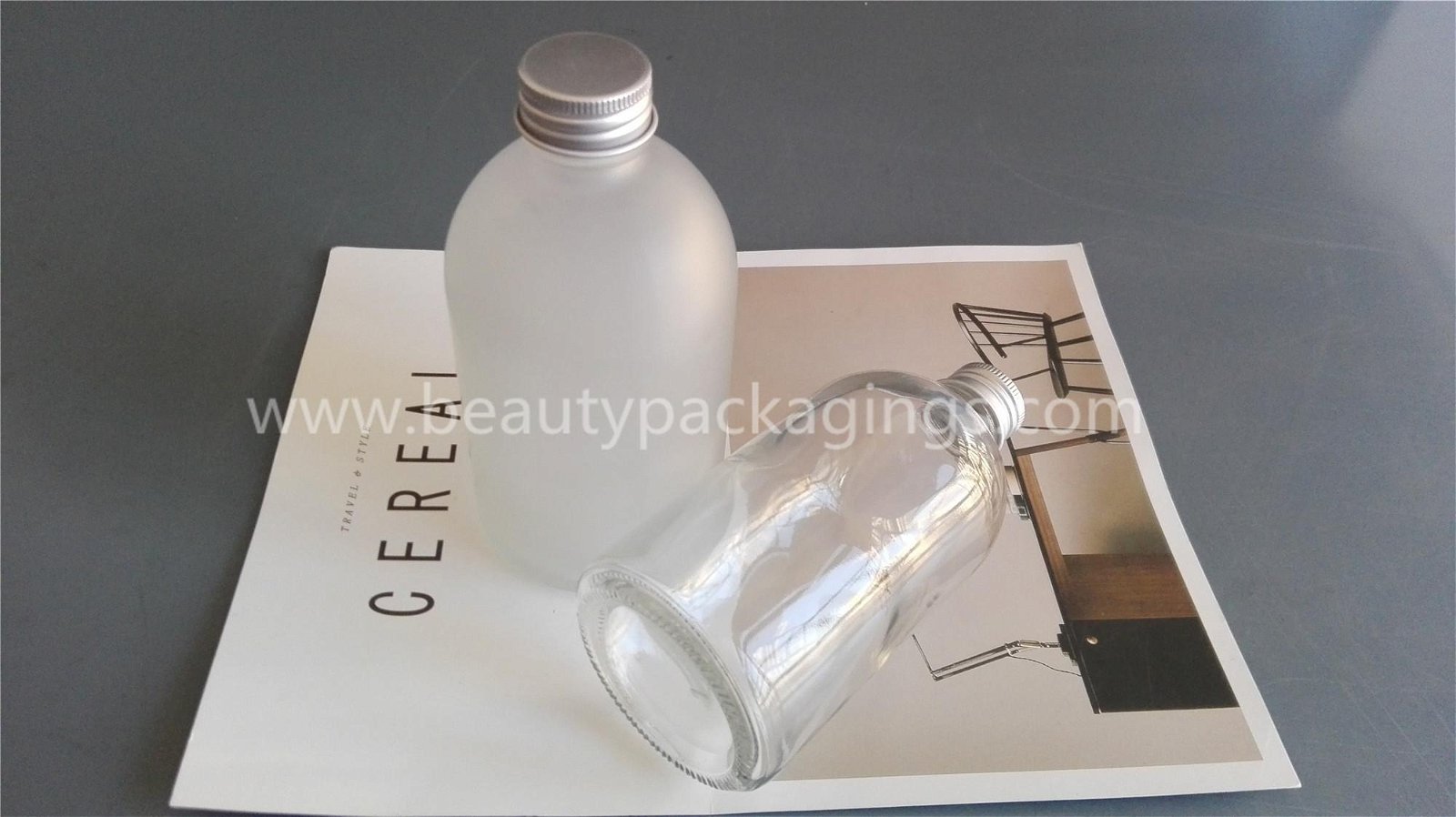 Boston Shape Transparent Beverage Glass Bottle With Aluminum Lid
