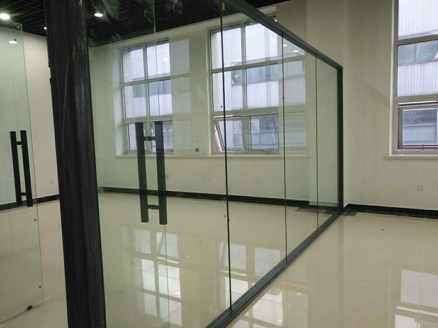 磨砂鋼化玻璃隔斷