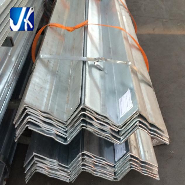 Hot Rolled High Strength Galvanized Angle Bar / Steel Angle 2