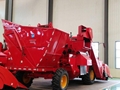 TR9988-6A Self-propelled Corn Combine Harvester 2