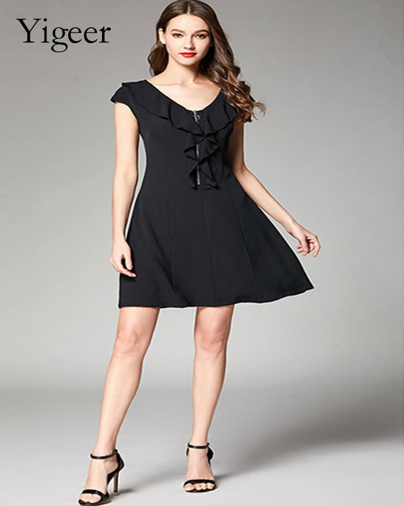 Sleeveless Ruffled V-neck A-line Dress 3