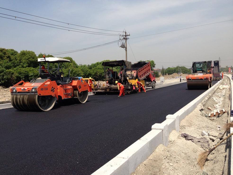 佳木斯彩色沥青路面佳木斯喷涂彩色沥青道路 2