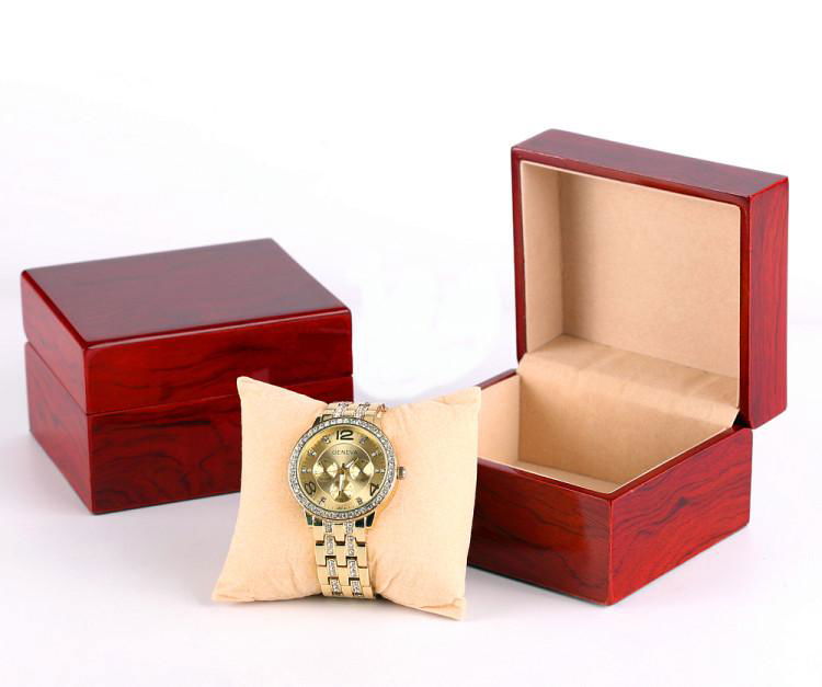 kewi wood watch box 2