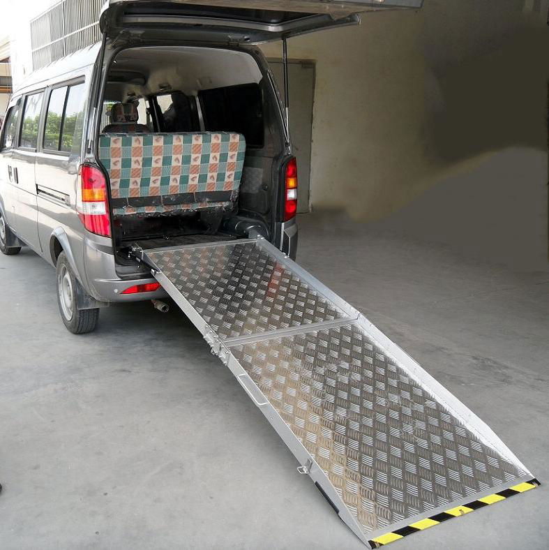 BMWR-201 Manual wheelchair ramp 3