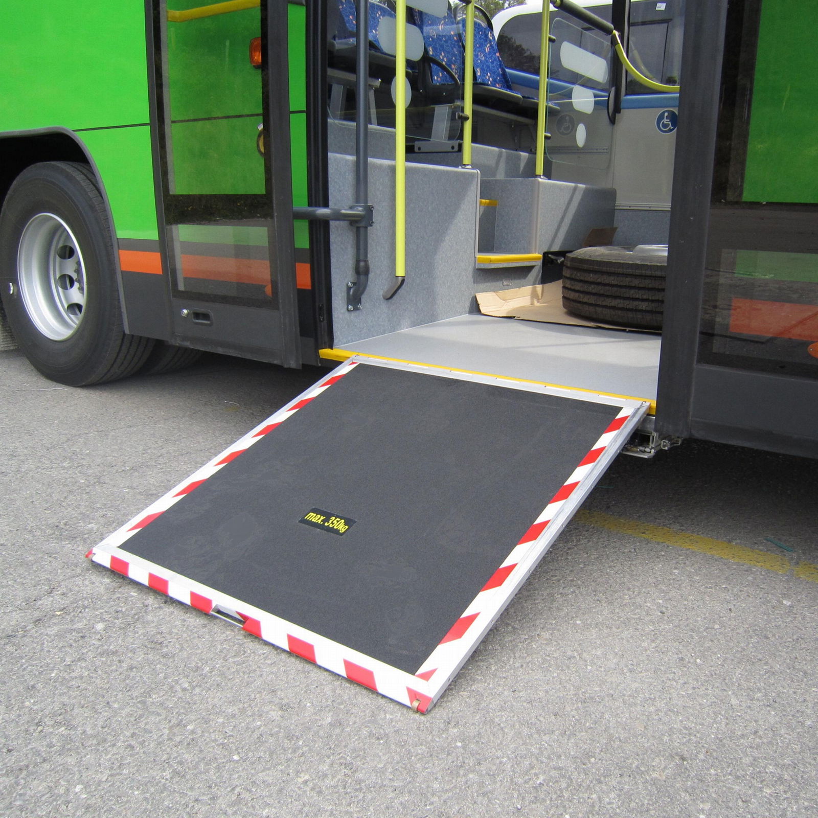 EWR-L Electric wheelchair ramp for low floor bus