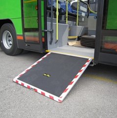 EWR-L 低地板公交車電動輪椅昇降導板裝置