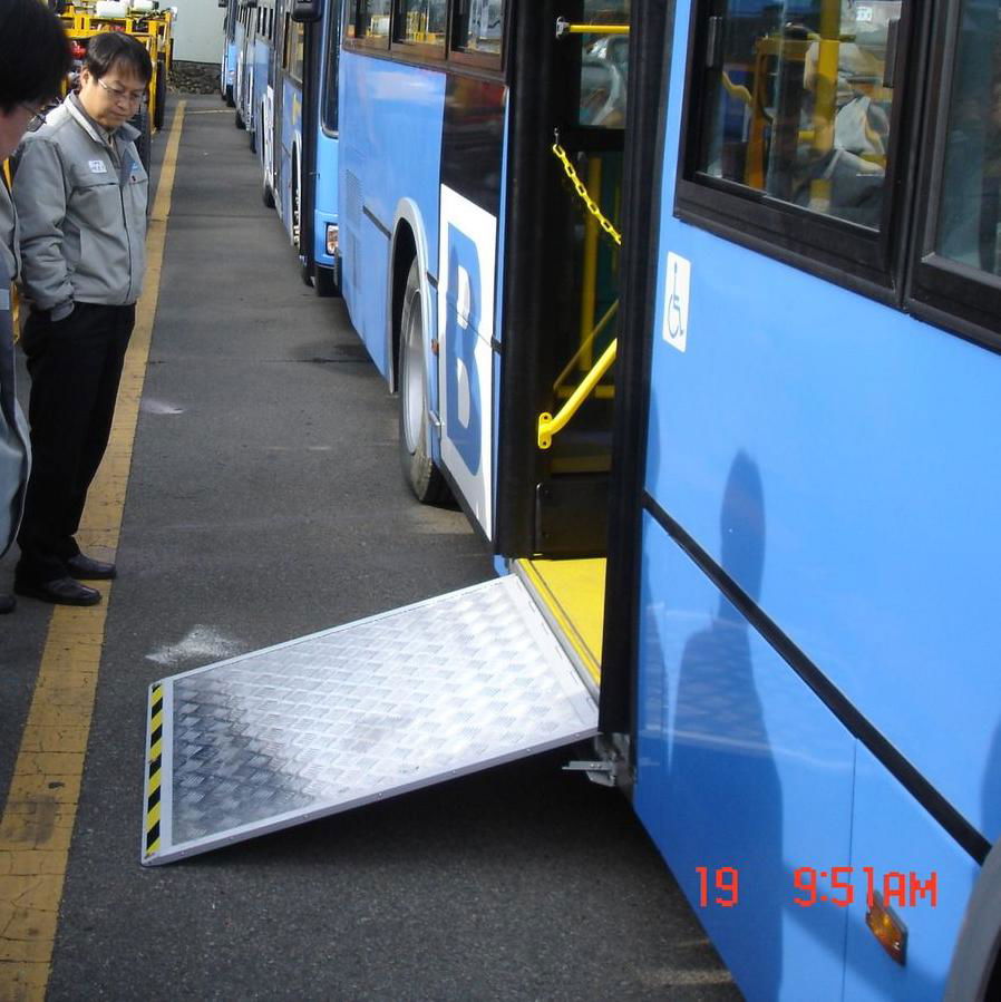 EWR-L Electric wheelchair ramp for low floor bus 2