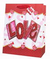 Valentine  designs paper gift bags with 3D 