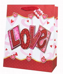 Valentine  designs paper gift bags with 3D 