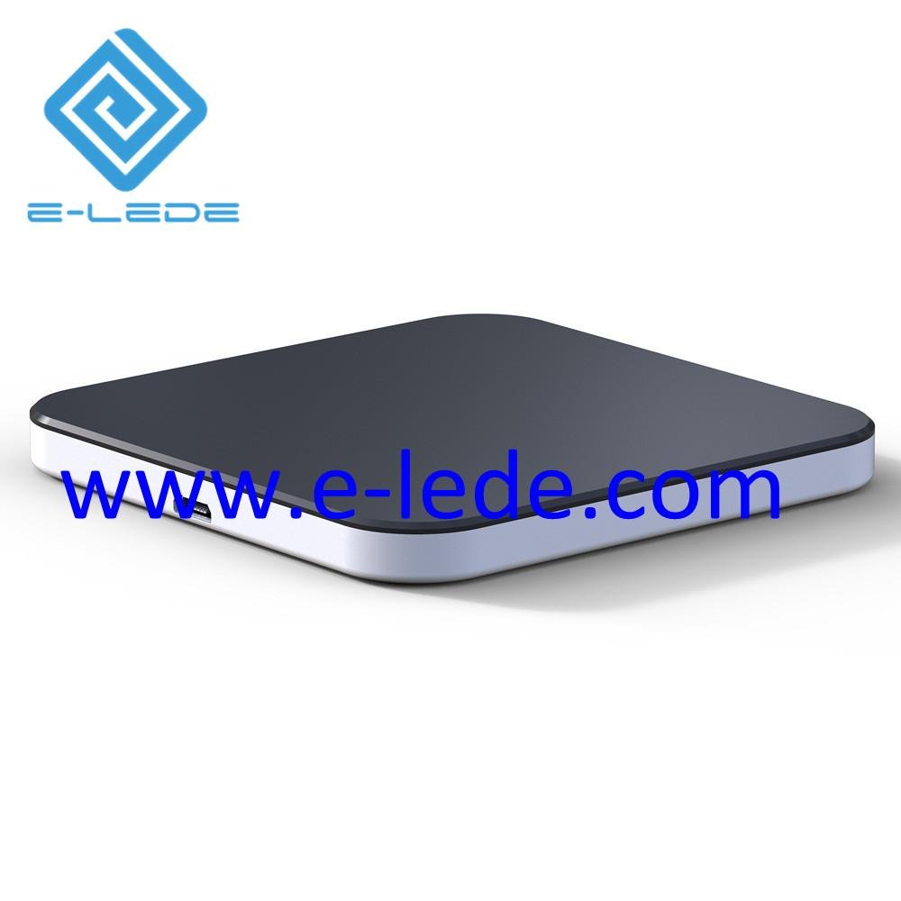 5W Qi Wireless Charger 2