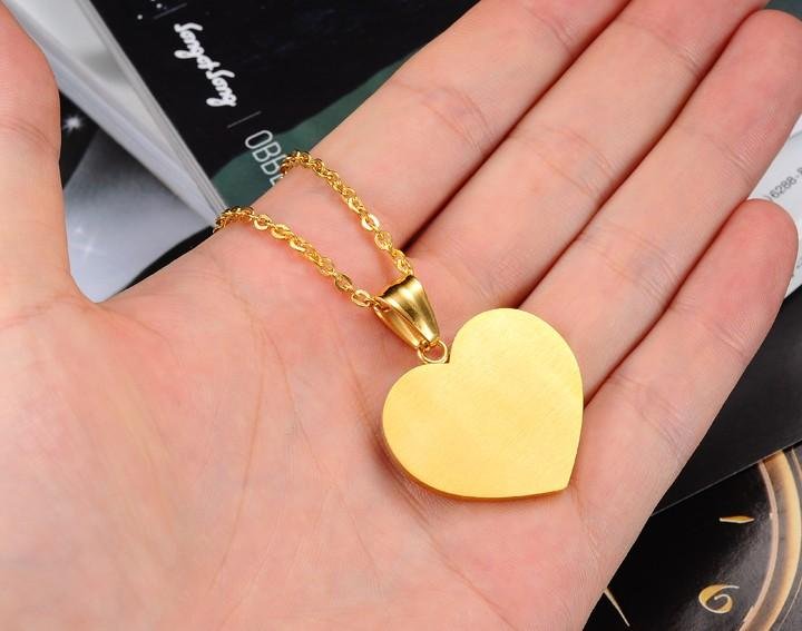 Mixed Style Gold and Silver Pendant with High Quality heart shaped necklace 3