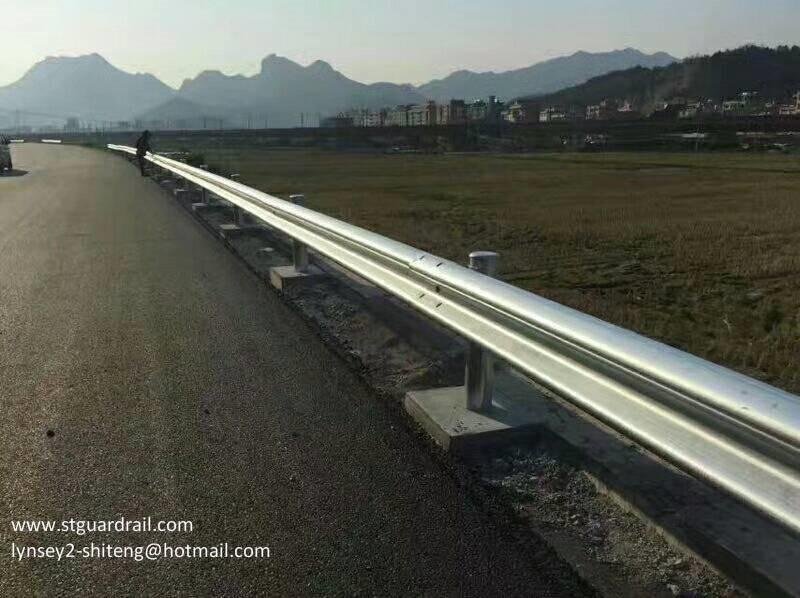 Togo W beam  thire beam highway guardrail 4