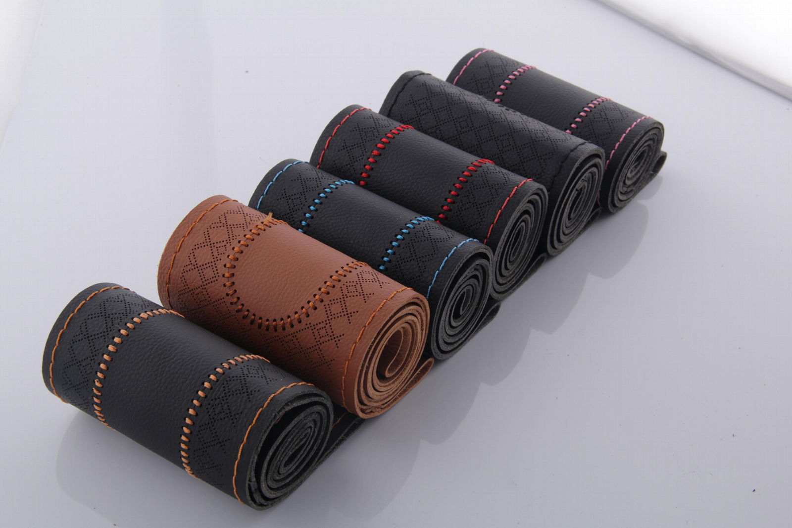 High quality genuine leather threading sewing auto steering wheel cover 3