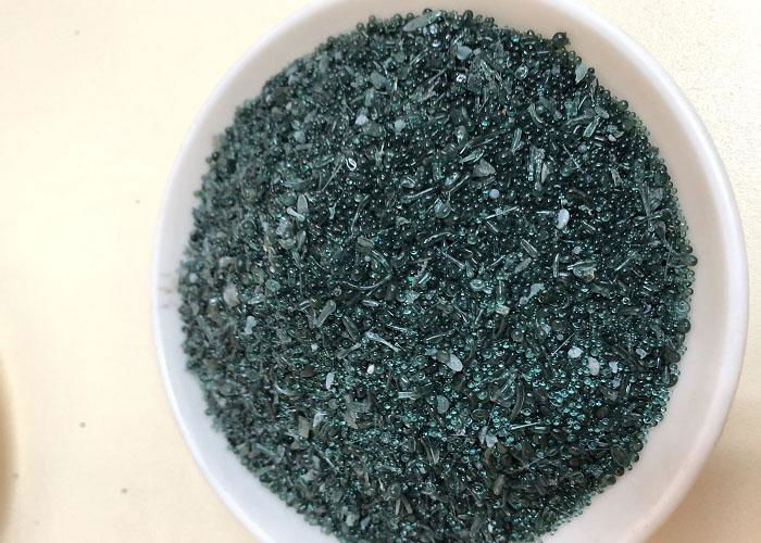 Amorphous calcium aluminate for sprayed concrete